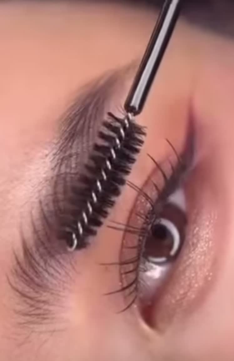ارایش دائم صورت توسط مدرس رسمی فنی ‌حرفه ای|خدمات آرایشگری و زیبایی|کرج, جهان‌شهر|دیوار