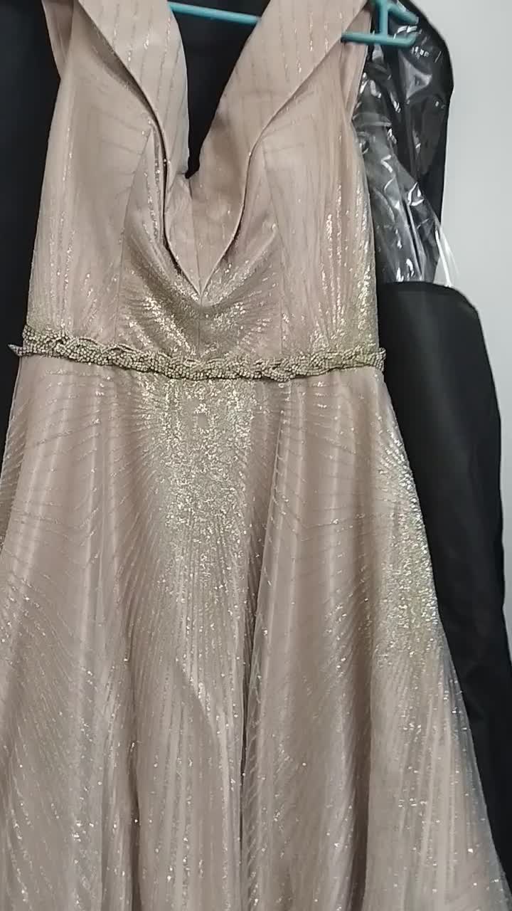 لباس مجلسی بسیار شیک|لباس|شاهین‌شهر, خانه کارگر|دیوار