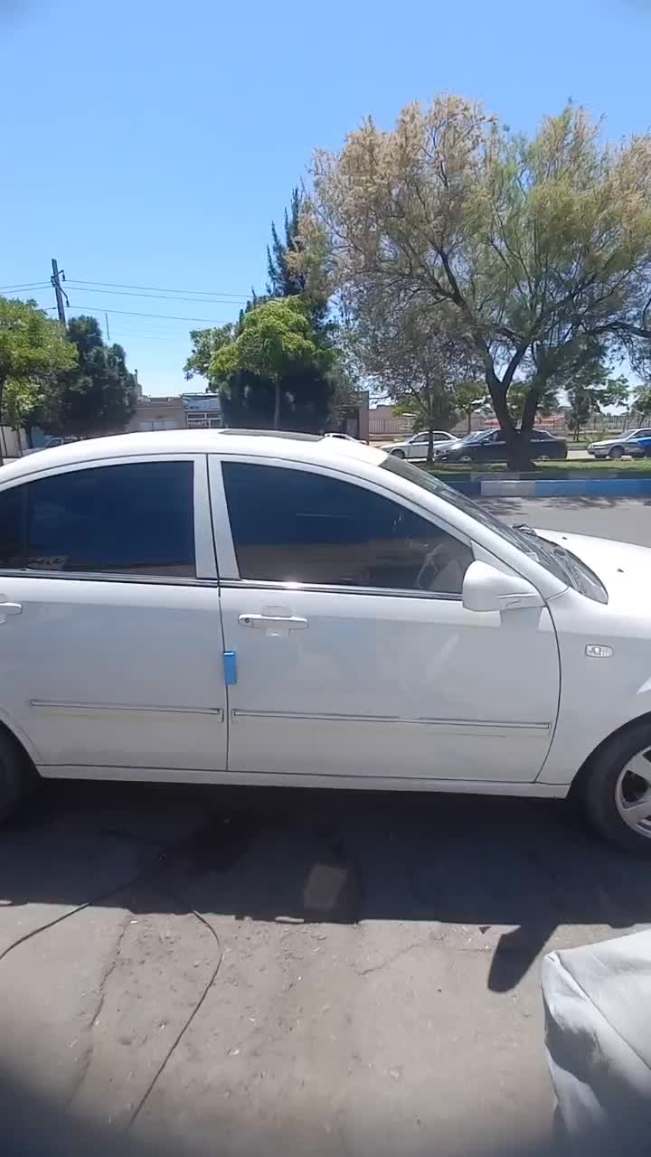 اجرای حرفه ای شیشه دودی ماشین|خدمات موتور و ماشین|تبریز, |دیوار