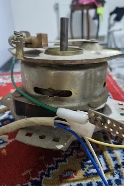 یک موتور خشک کن نو|ماشین لباسشویی و خشک‌کن لباس|شیراز, پودنک|دیوار