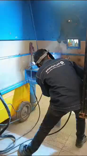 جوشکاری، فلاشینگ ، جوشکاری CO2، دکور فلزی|خدمات پیشه و مهارت|شیراز, ارم|دیوار