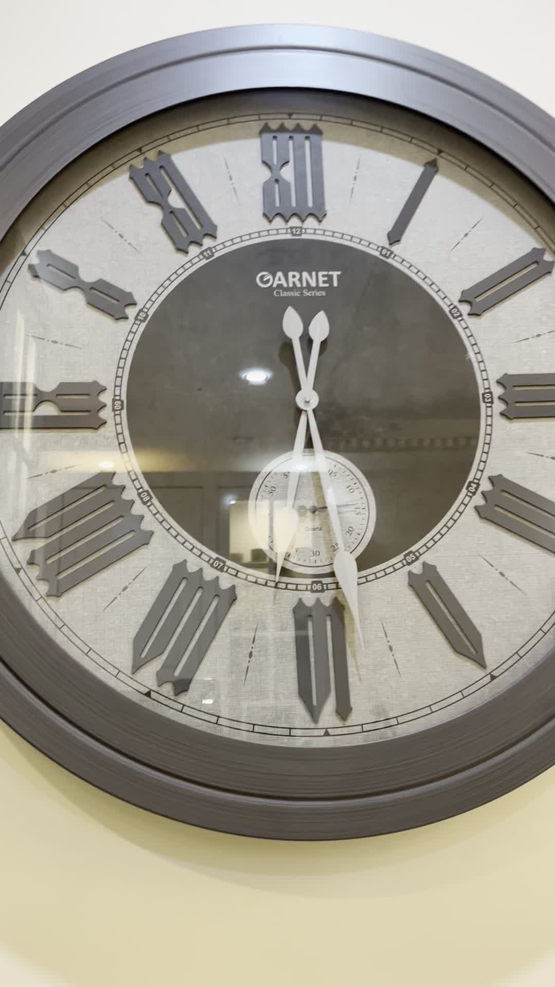 ساعت خاکستری طوسی شیک سایز بزرگ مناسب جهیزیه|ساعت دیواری و تزئینی|مشهد, شهید فرامرز عباسی|دیوار