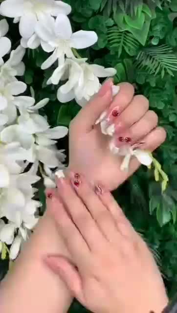 کاشت ناخن ،ورنگ لایت، کراتین ،میکاپ وشنیون|خدمات آرایشگری و زیبایی|کرج, شاهین‌ویلا|دیوار