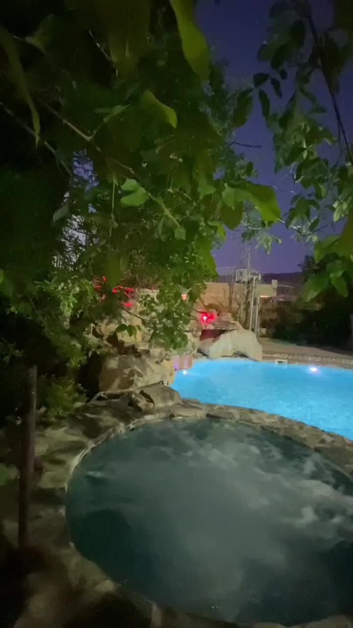 اجاره باغ ویلا|اجارهٔ کوتاه‌مدت ویلا و باغ|صدرا-فارس, باغشهر گلبهار صدرا|دیوار