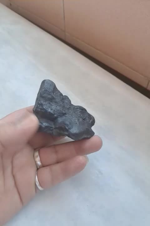 شهاب‌سنگ|کلکسیون اشیاء عتیقه|قیامدشت - خاورشهر, |دیوار