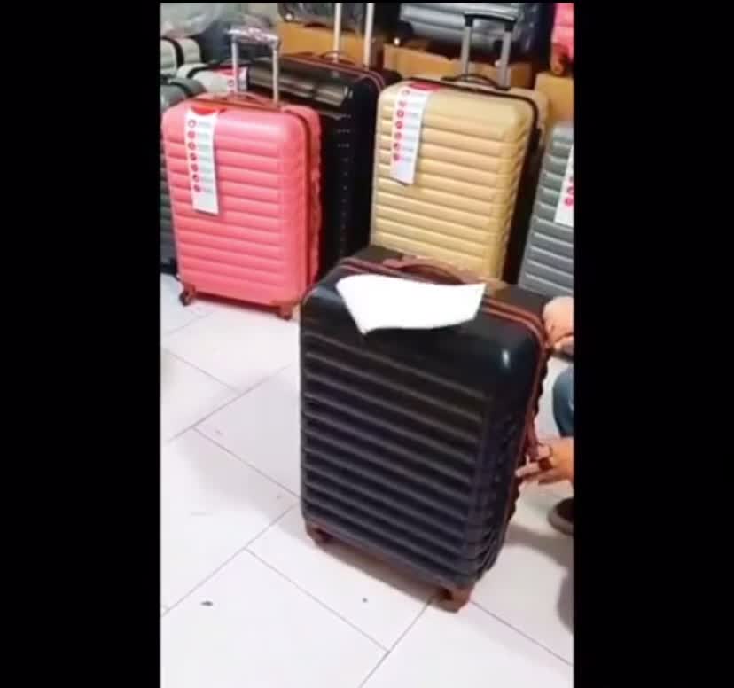 چمدان طرح جدید دلونسی پخش عمده و تک( کیف ساک)|کیف، کفش، کمربند|اصفهان, جویباره|دیوار