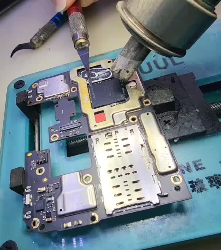 تعمیرات تخصصی موبایل با ضمانت|خدمات رایانهای و موبایل|کاشان, پا نخل|دیوار