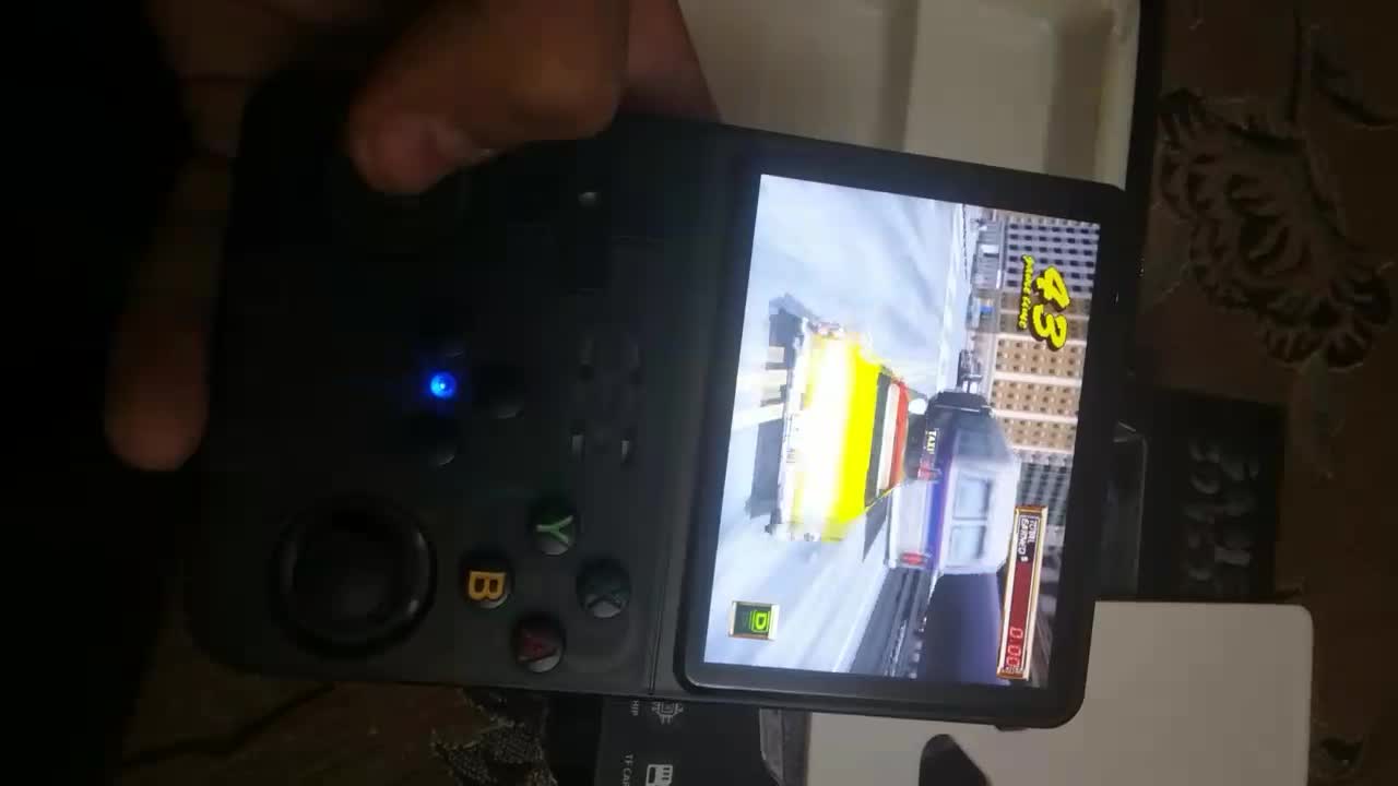 کنسول r36s همراه با گلس و جعبه|کنسول، بازی ویدئویی و آنلاین|تهران, پرستار|دیوار