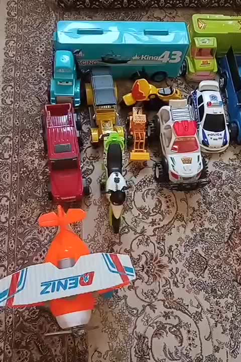 13تاماشین اسباب بازی بادوموتورویک حلقه هوش|اسباب‌بازی بچه|تبریز, |دیوار