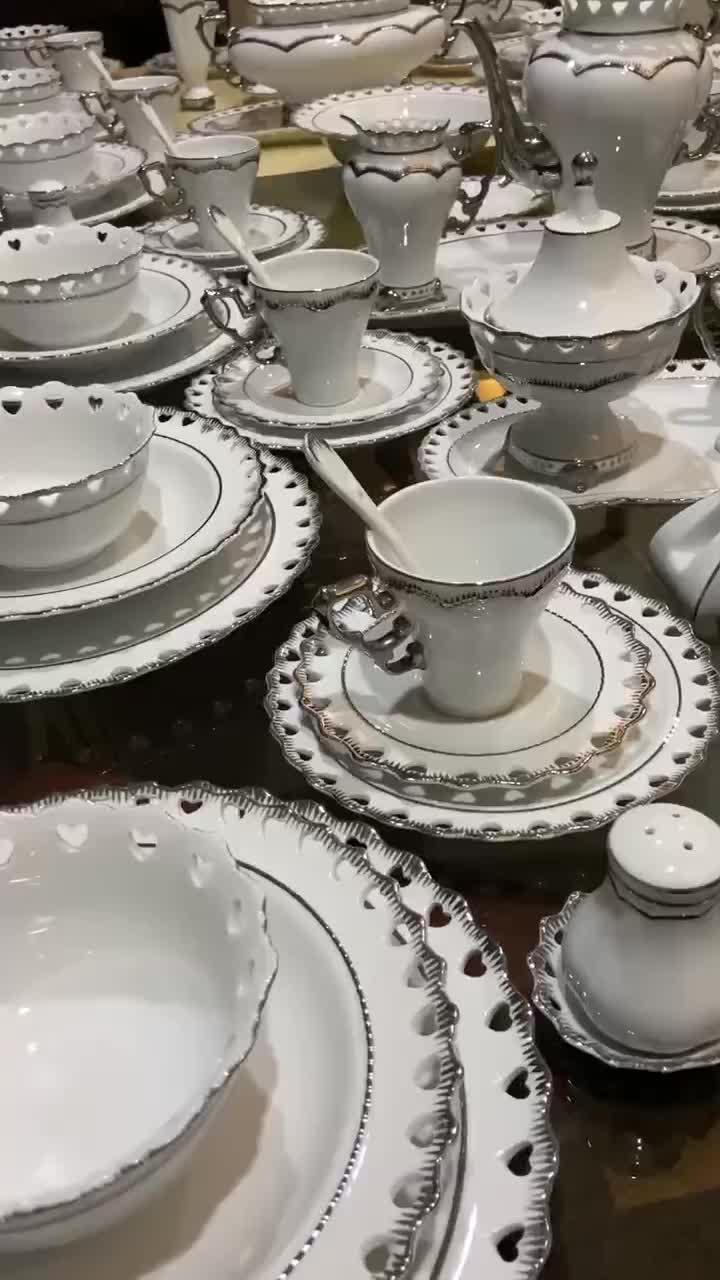 سرویس چینی خارجی ۱۲ نفره غذا و صبحانه خوری نقره ای|ظروف سرو و پذیرایی|تهران, شهرک آزادی|دیوار