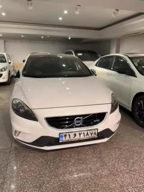 VOLVO V40 R design plus|خودرو سواری و وانت|تهران, پرستار|دیوار