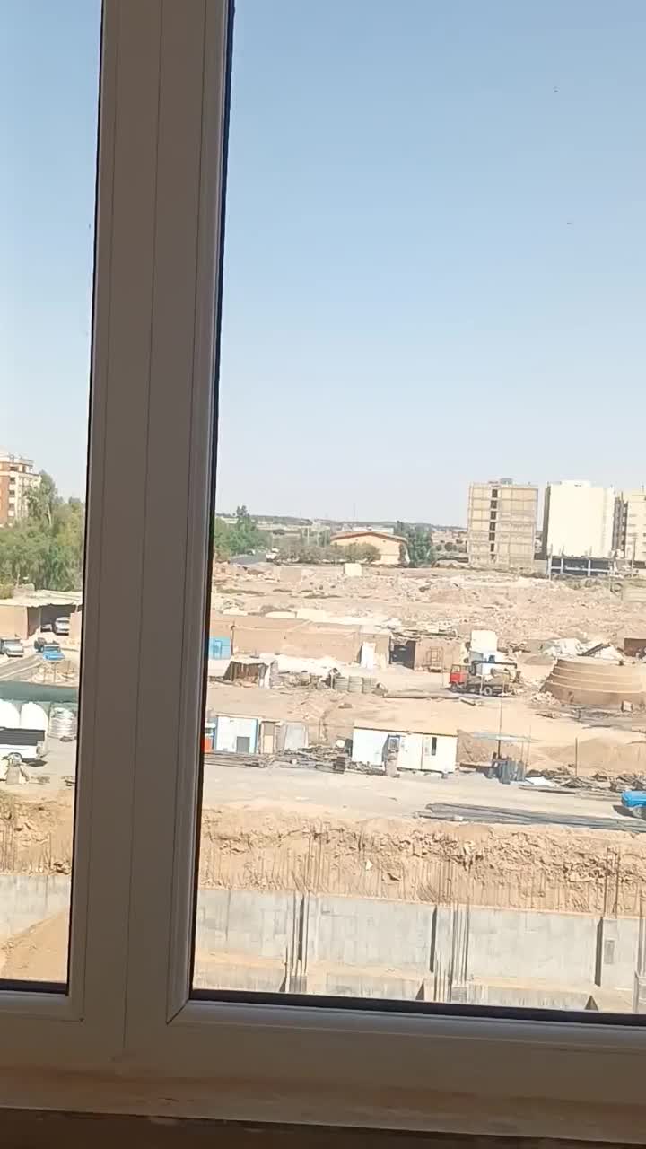 تامین و نصب درب و پنجره آلومینیومی UPVC تحویل فوری|عمده‌فروشی|قم, قلعه کامکار|دیوار