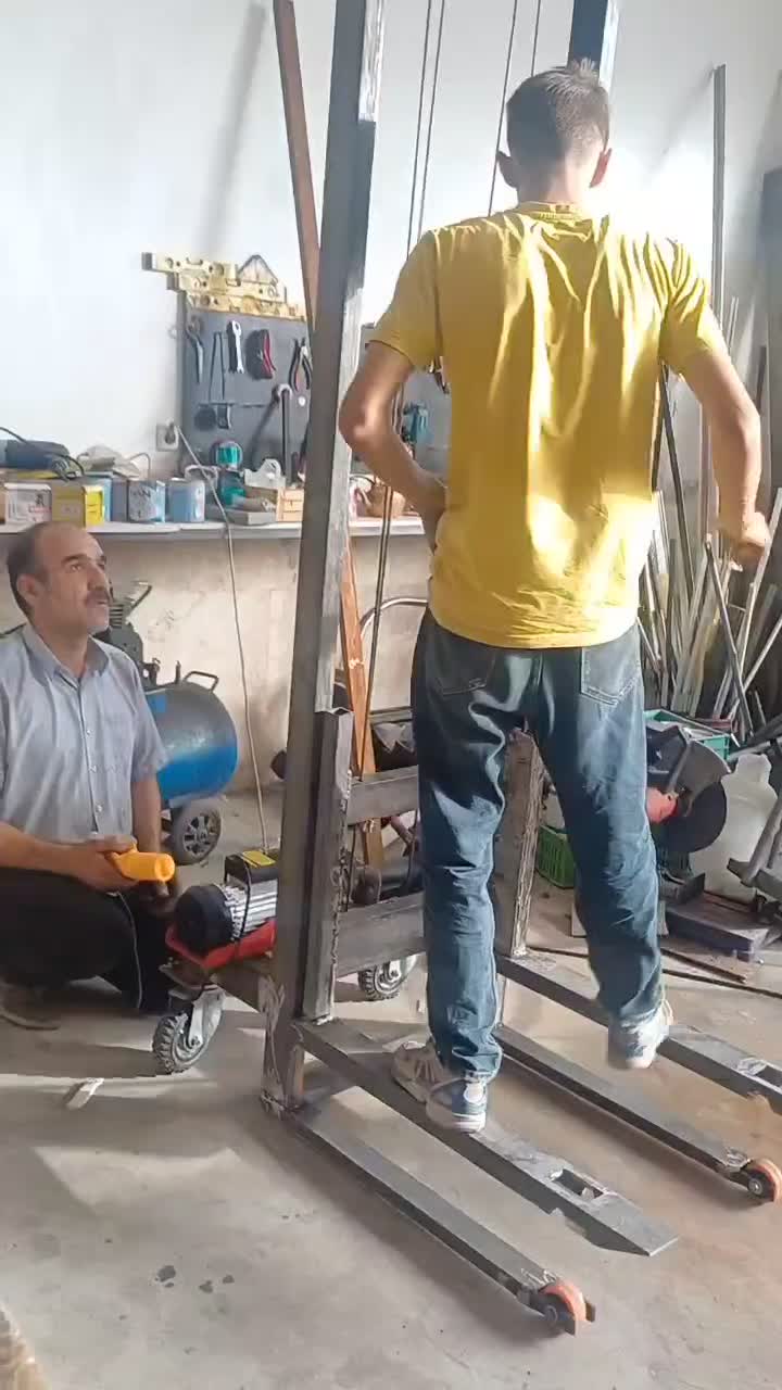 استاکر ، لیفتراک برقی|ماشین‌آلات صنعتی|قم, باسکول|دیوار