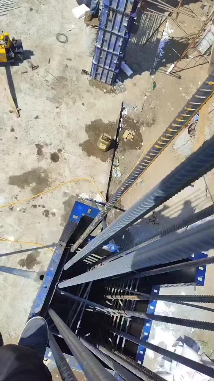 نیاز 1 آرماتوربند یا سیم پیچی هم بلد باشد خوبه|استخدام معماری، عمران و ساختمانی|کلاچای, |دیوار