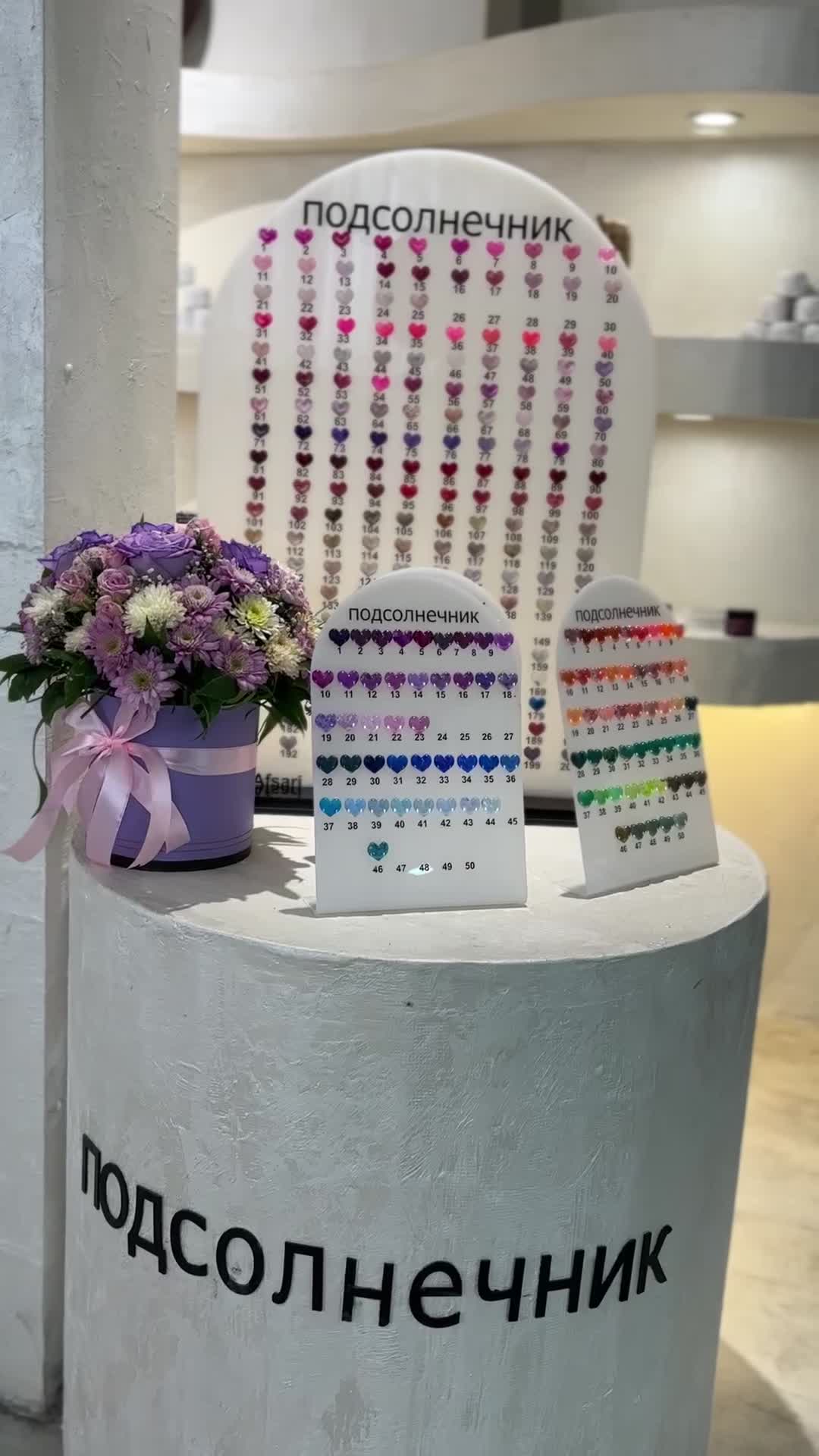 مدل کاشت و ترمیم ناخن فقط ۲۰۰|خدمات آرایشگری و زیبایی|مشهد, چهارچشمه|دیوار