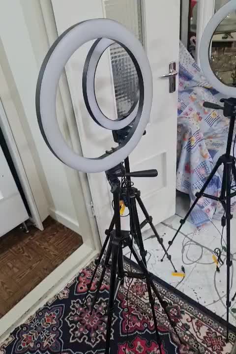 ۷ عدد رینگ لایت نو قیمت مناسب|دوربین عکاسی و فیلم‌برداری|اصفهان, آفاران|دیوار