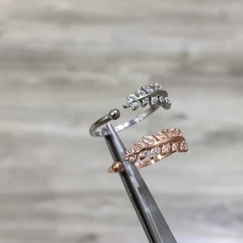 انگشتر جواهر تمام نقره مدل برگ|بدلیجات|تبریز, |دیوار