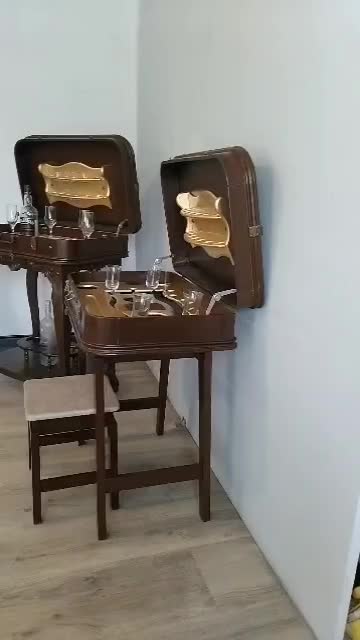 میز بار مدل چمدانی و آیینه کنسول|بوفه، ویترین، کنسول|هشتگرد, کوی بهروز|دیوار