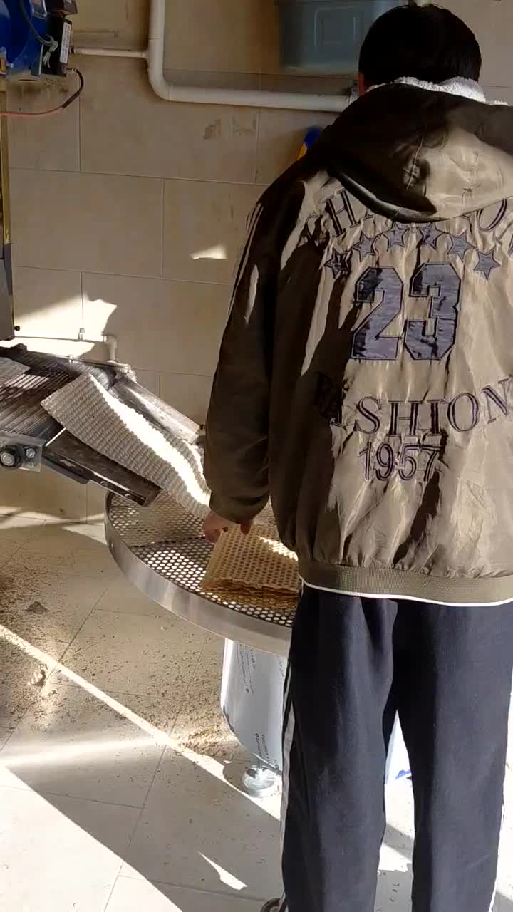 باسلام مغازه نانوایی ومسکونی|فروش مغازه و غرفه|انگوران, |دیوار