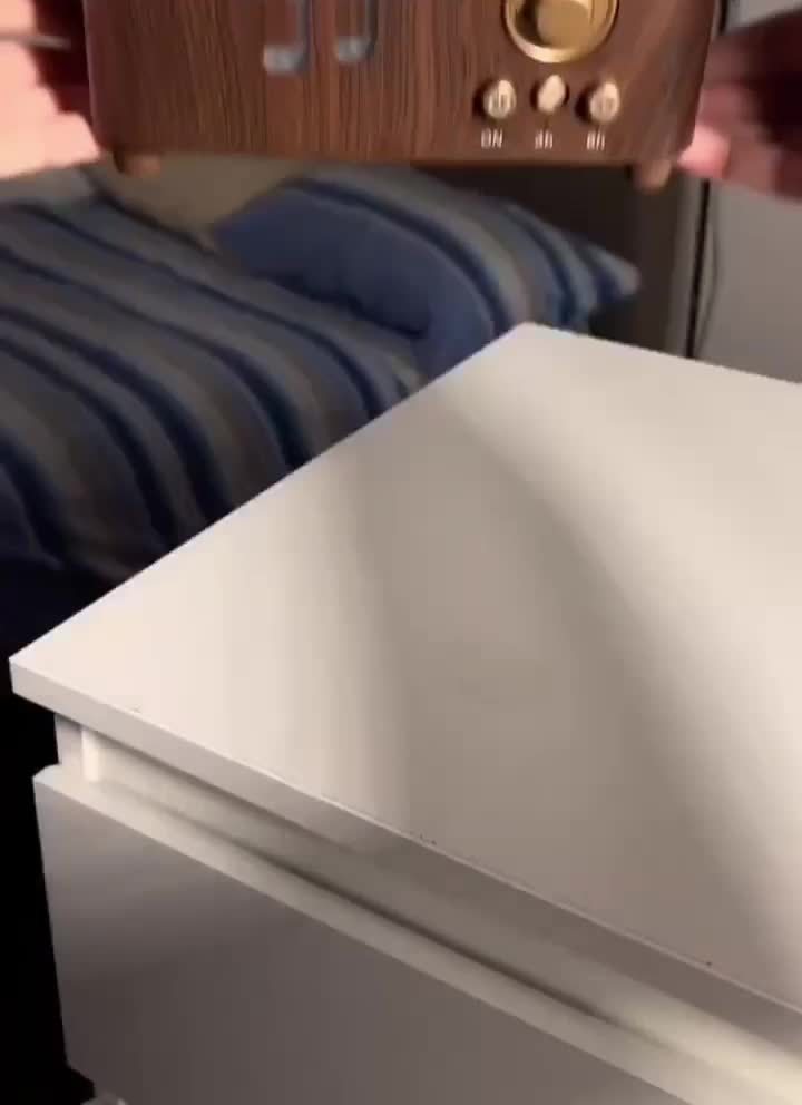 اسپیکر بلوتوث و چراغ خواب طرح گرامافون بارانزا|پخشکننده همراه|همدان, |دیوار