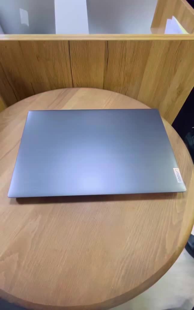 لپتاپ LENOVO V15|رایانه همراه|تهران, فلسطین (میدان انقلاب)|دیوار