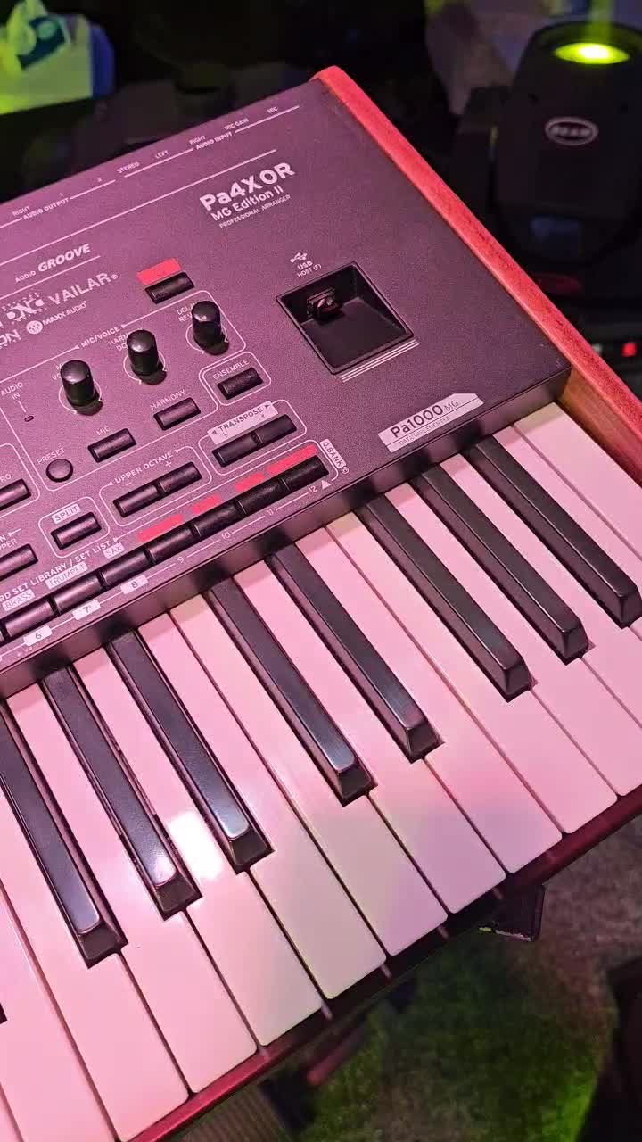 (Korg Pa4x Mg2(pa1000mg|پیانو، کیبورد، آکاردئون|شیراز, سینما سعدی|دیوار