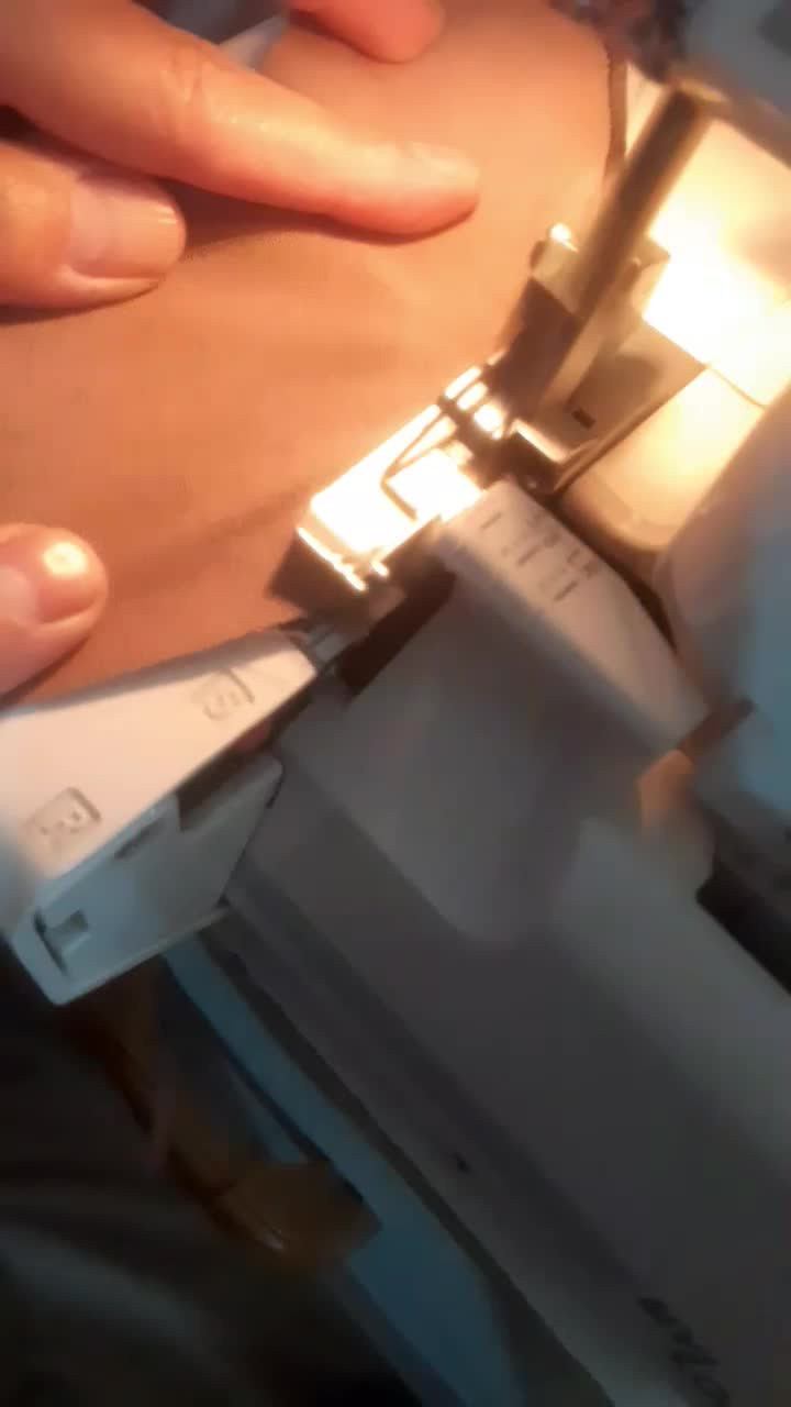 سردوز ژانومه ۴ نخ ۲۰۴D|چرخ خیاطی و ریسندگی|تهران, والفجر (افسریه)|دیوار