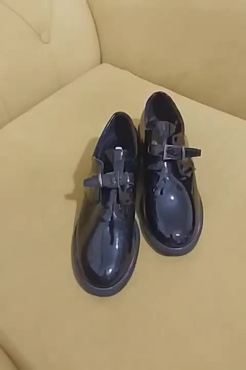 کفش ورنی|کیف، کفش، کمربند|شاهین‌شهر, دهخدا|دیوار