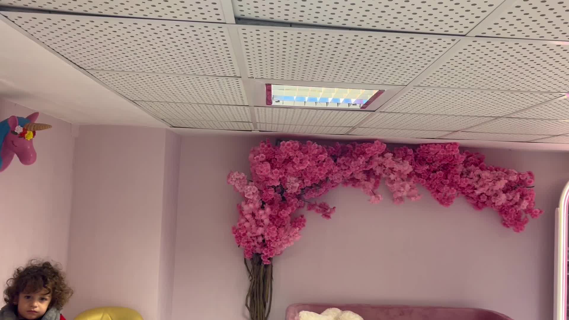 سالن زیبایی نیازمند یه پدیکور کار و مژه کار|استخدام درمانی، زیبایی، بهداشتی|هشتگرد, شهرک ولیعصر (مصلی)|دیوار