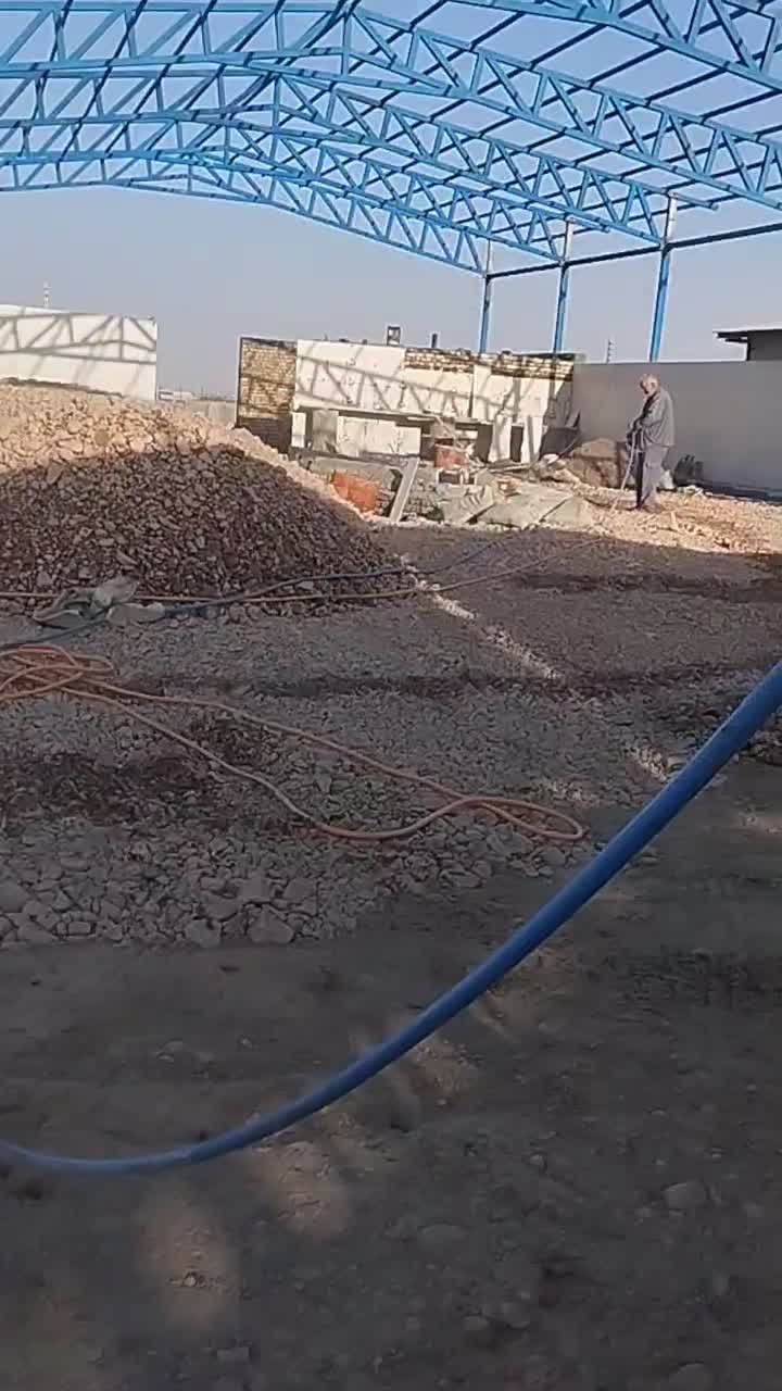 اجرا ونصب سوله والاچیق جوشکاری درب  ریلی|خدمات پیشه و مهارت|قائن, |دیوار