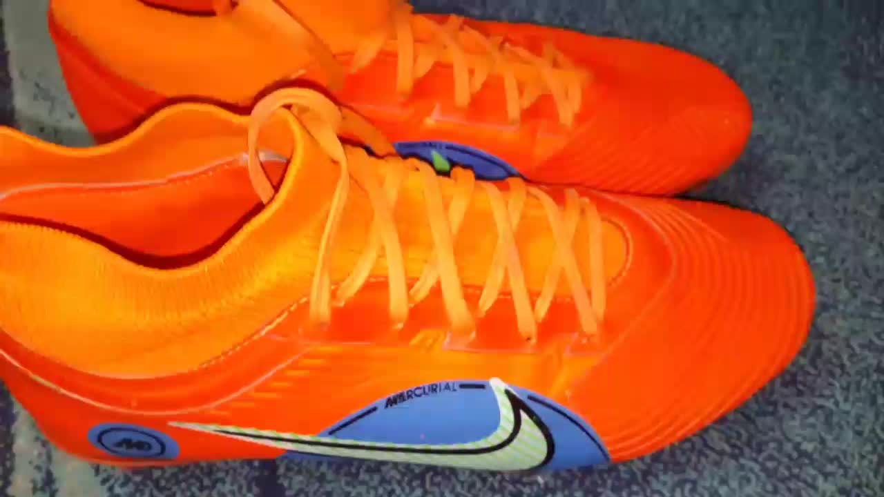 کتونی فوتبالی سایز ۳۹|ورزش‌های توپی|تهران, شکوفه|دیوار