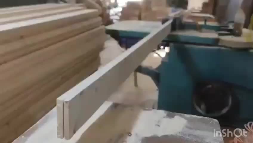 پخش لمبه و چوب روسی و قرنیز چوبی ساختمان چوبی|مصالح و تجهیزات ساختمان|ساری, |دیوار