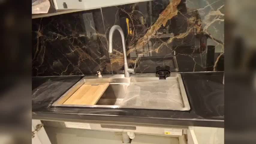 نصب وال هنگ استراچکر روشویی فرنگی شیرالات توکار|خدمات پیشه و مهارت|صدرا-فارس, فاز ۱|دیوار