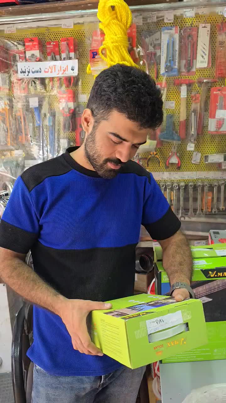 پرژکتور  شارژی پنل دار با نور خورشید ۲ سال گارنتی|لامپ و چراغ|قدس, شهر‌قدس|دیوار