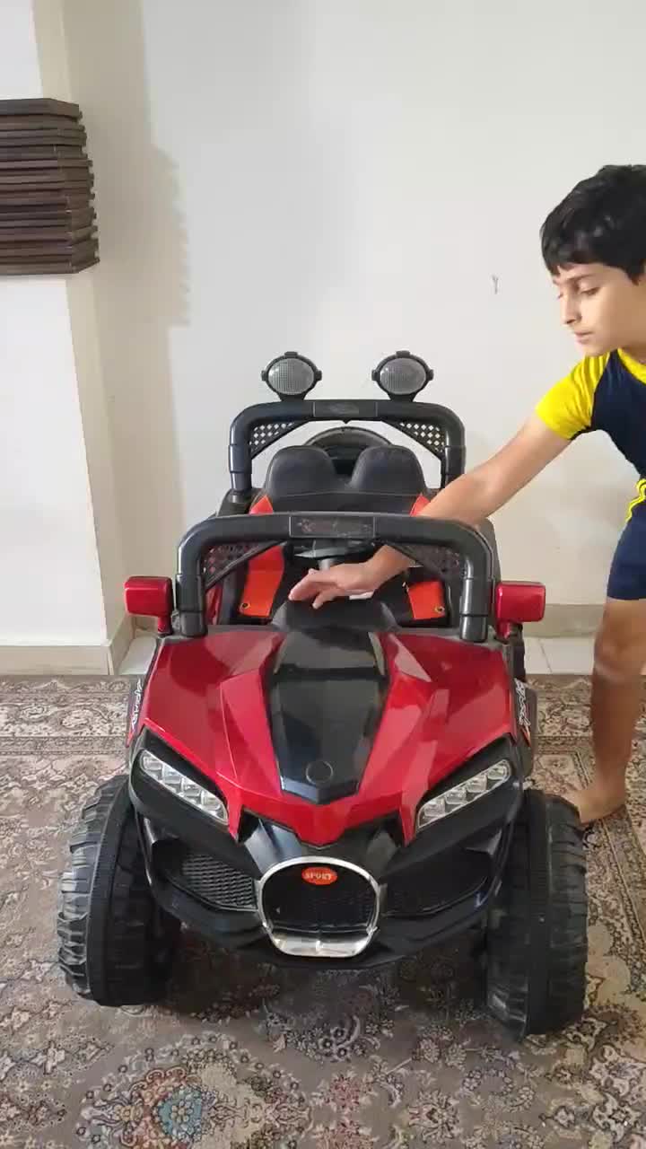 ماشین شارژی بوگاتی|اسباببازی بچه|فردیس, شهرک ۱۱۰|دیوار