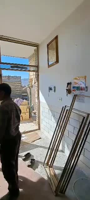 درب وپنجره همراه با شیشه و قفل دستگیره|مصالح و تجهیزات ساختمان|داران, |دیوار