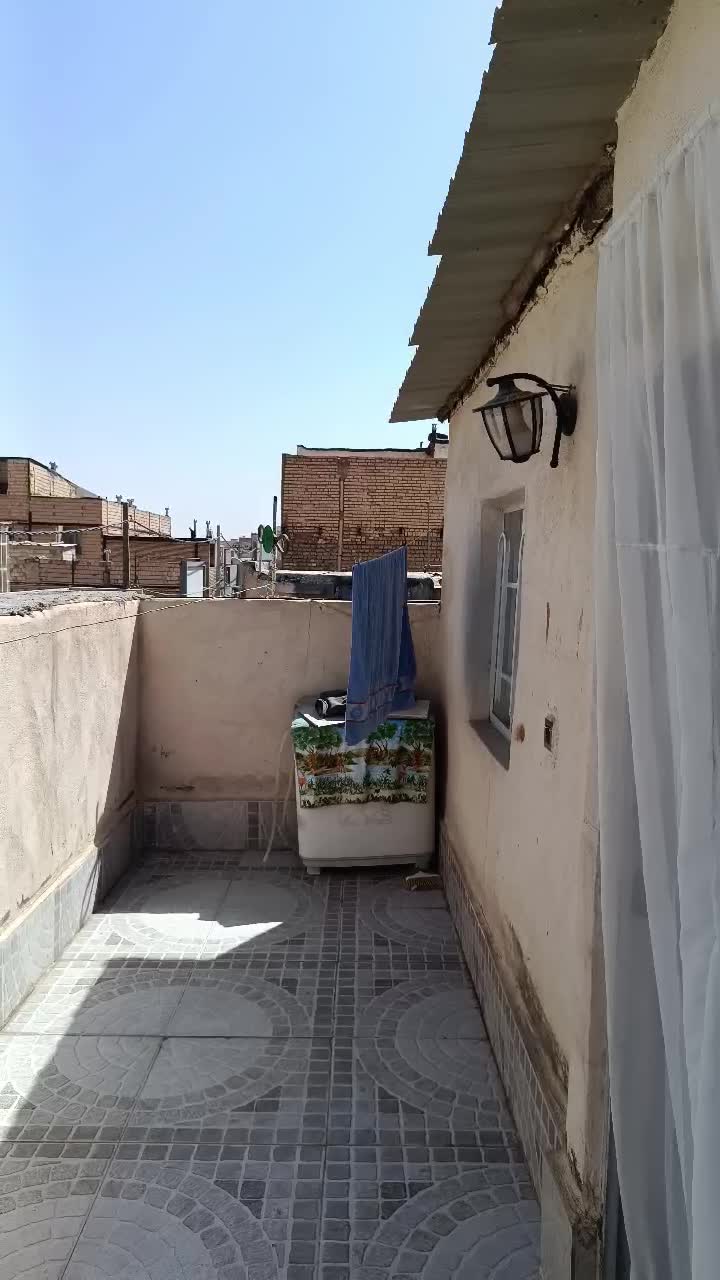 60متر در سه طبقه .طبقه دوم دوبلکس بسیار شیک وتمیز|فروش خانه و ویلا|مشهد, شهید بصیر|دیوار