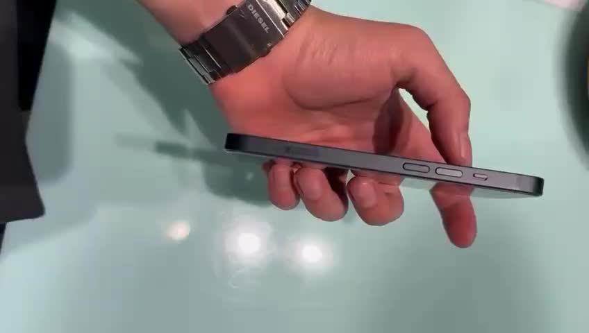 iphone 14 normal|موبایل|تهران, آسمان|دیوار