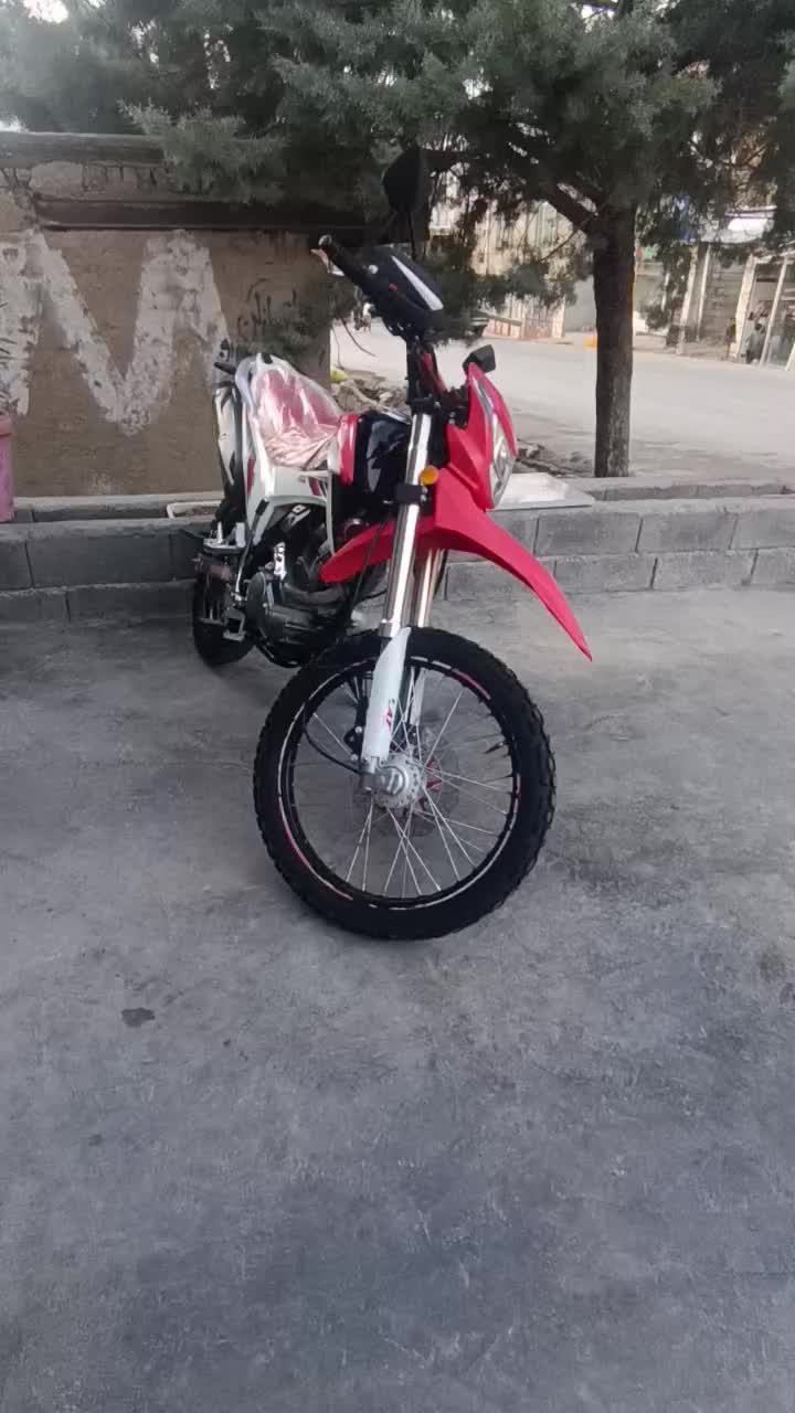 فلاتcrf200سویچ استارتی و دزد گیر|موتورسیکلت|پاوه, |دیوار