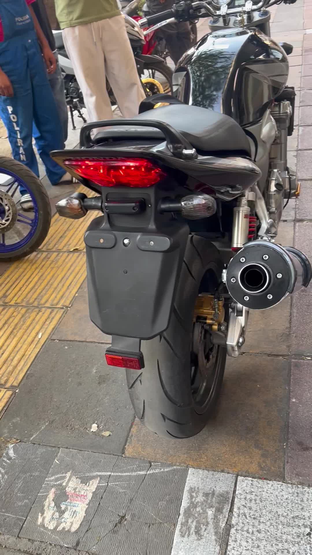 Cb1300|موتورسیکلت|تهران, صادقیه|دیوار