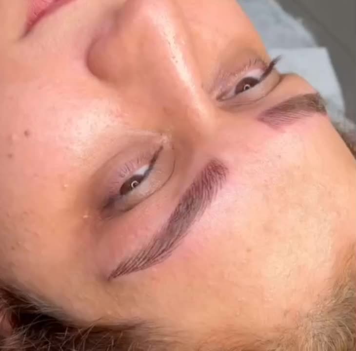 نانومیکرو|خدمات آرایشگری و زیبایی|میبد, |دیوار