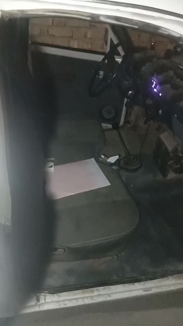 مزدا ۱۶۰۰|خودرو سواری و وانت|یزد, |دیوار