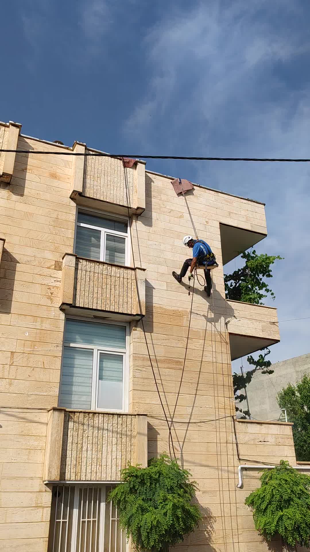 پیچ و روپلاک و شستشوی نما|خدمات پیشه و مهارت|ارومیه, |دیوار