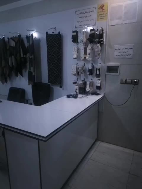 فروش لباس زنانه با کلیه تجهیزات و دکور|عمدهفروشی|یزد, |دیوار