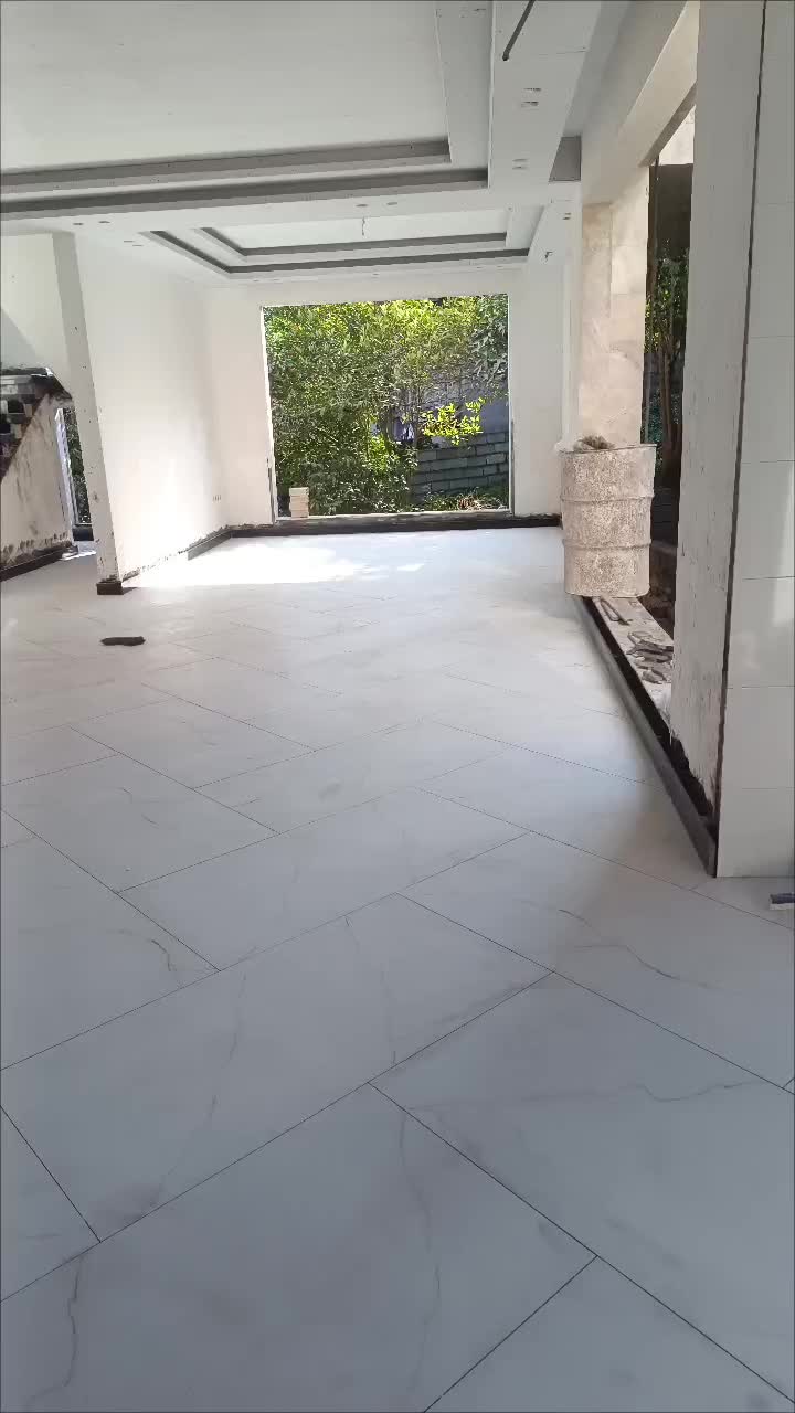 اجرای انواع کاشی و سرامیک پرسلان با ابزار بروز|خدمات پیشه و مهارت|لنگرود, |دیوار