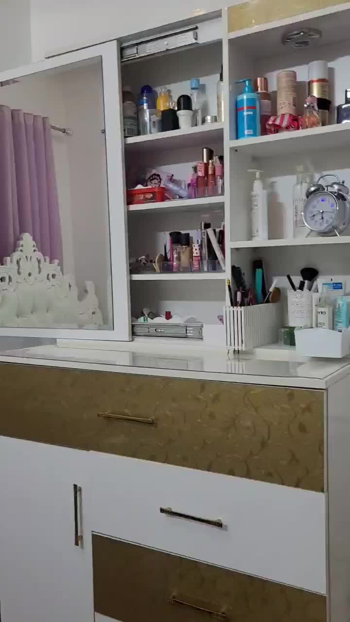 میز ارایش ۵ کشوعه|آرایشگاه و سالنهای زیبایی|چالوس, |دیوار