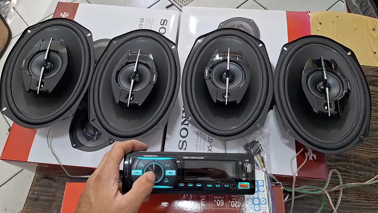 ضبط ماشین.بلوتوث دار -شارژر دار-چهار خروجی|قطعات یدکی و لوازم جانبی|تبریز, |دیوار