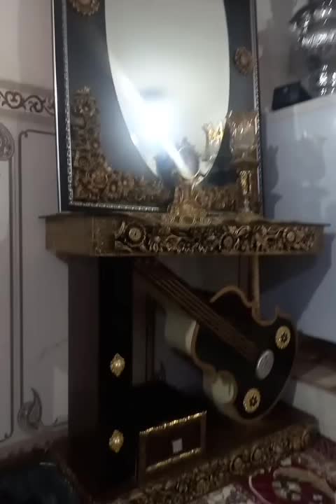 آینه و شمدان|آینه|تبریز, |دیوار