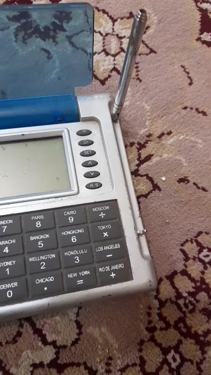 رادیو و ماشین حساب دار ساعت دار|سیستم صوتی خانگی|قم, انصار‌الحسین|دیوار