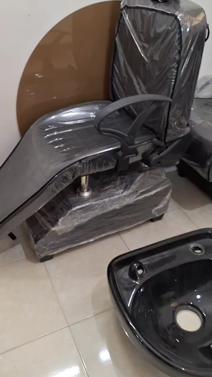 فروش ویژه|آرایشگاه و سالن‌های زیبایی|فولادشهر, C3|دیوار